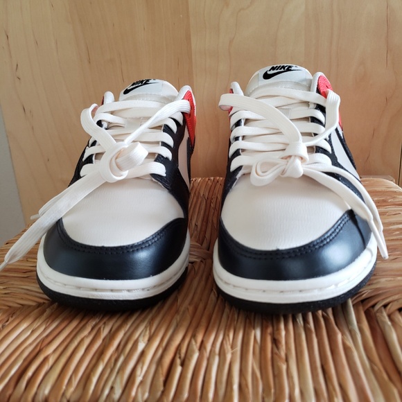 Nike Air Force One Satin Low Dunk Size 7.5 NEW! - Picture 3 of 16